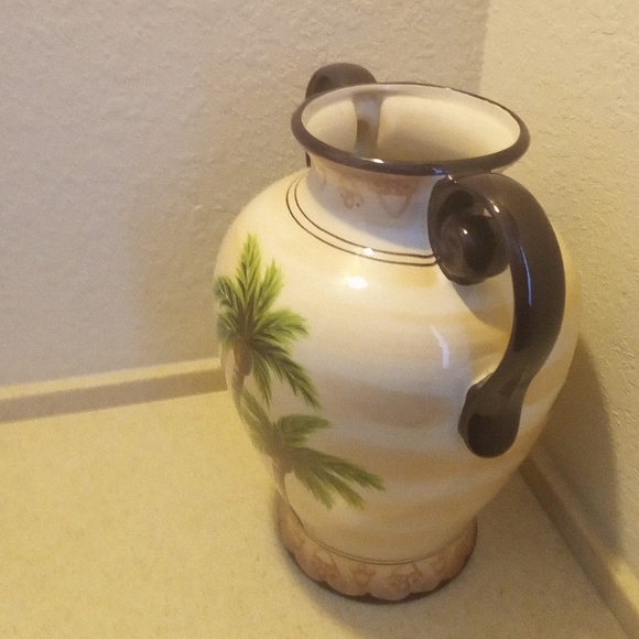 Corsica Hand Painted & Hand Crafted Design Palm Tree Vase. - Picture 2 of 4